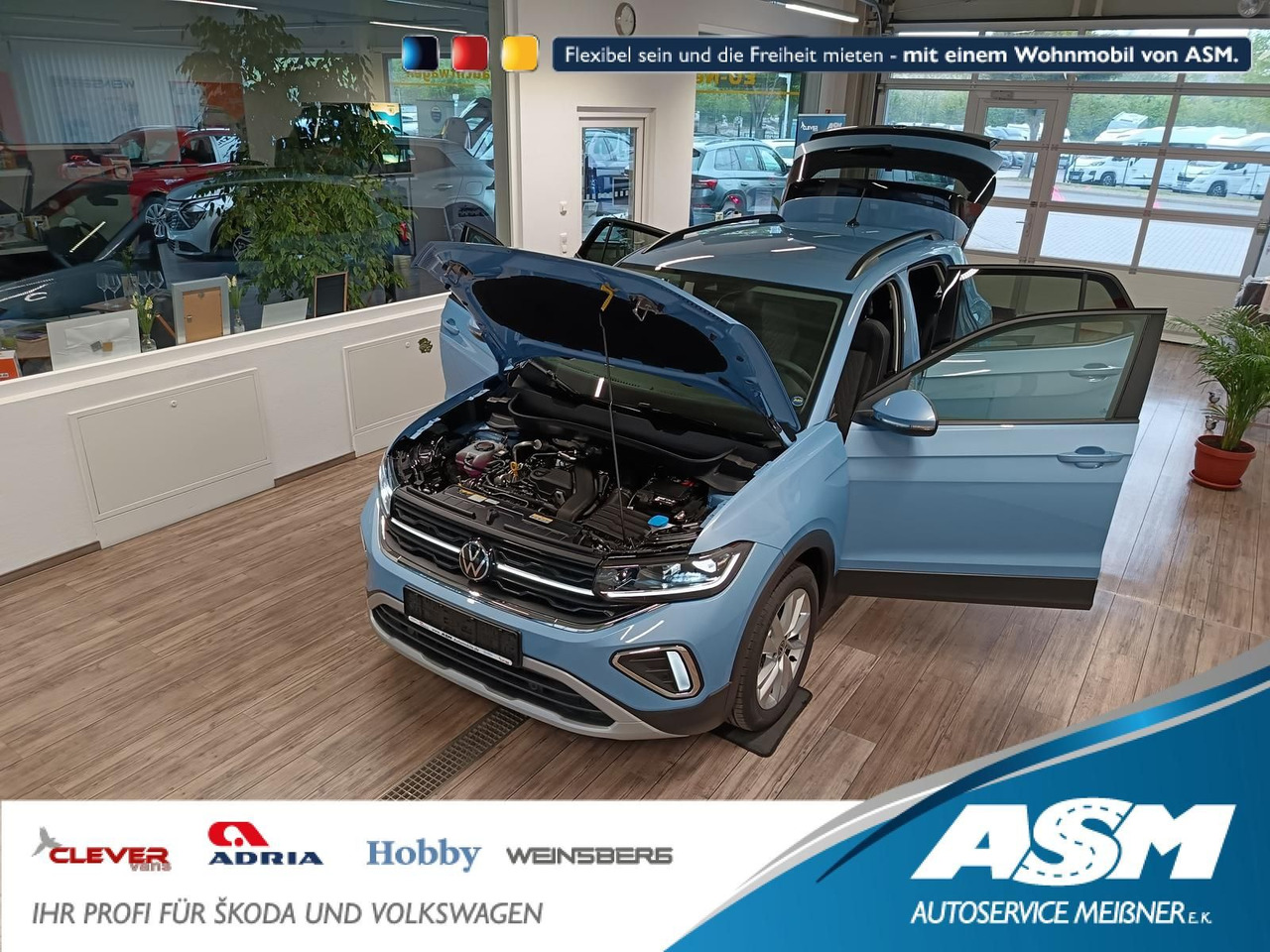 Volkswagen T-Cross Life 1.5 TSI DSG*AHK*MATRIX LED*ACC*SHZ* - سيارة دفع رباعي: صورة 1 Volkswagen T-Cross Life 1.5 TSI DSG*AHK*MATRIX LED*ACC*SHZ* - سيارة دفع رباعي: صورة 1