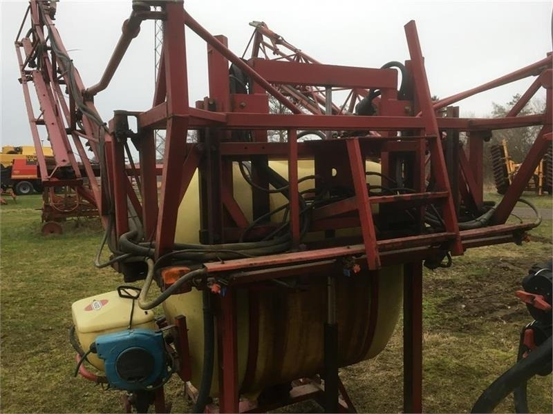 Hardi LHY 1000 / 16/361 Incl. fronttank - رشاش مسحوب: صورة 3 Hardi LHY 1000 / 16/361 Incl. fronttank - رشاش مسحوب: صورة 3