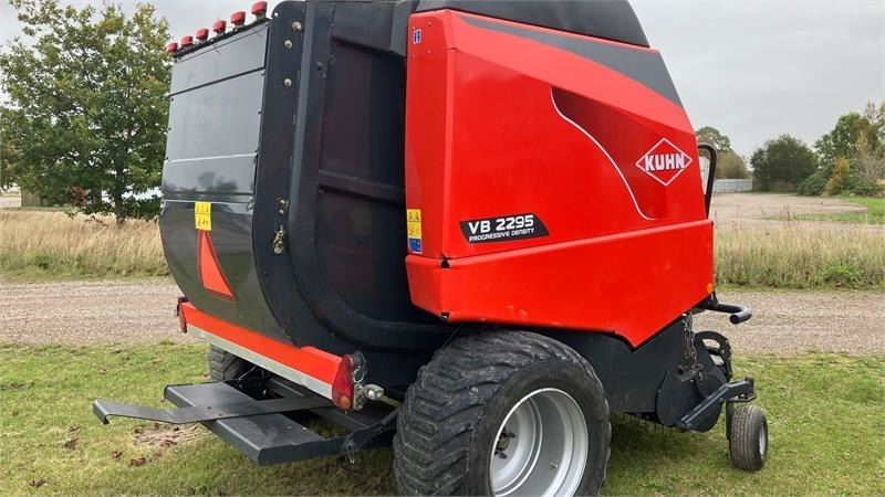 Kuhn VB 2295 - آلة بالات دائرية: صورة 4 Kuhn VB 2295 - آلة بالات دائرية: صورة 4