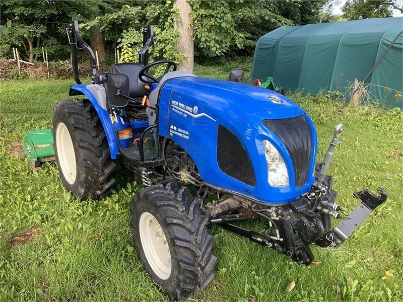 New Holland Boomer 55 HST med frontlift - جرار خدمات بلدية: صورة 2 New Holland Boomer 55 HST med frontlift - جرار خدمات بلدية: صورة 2