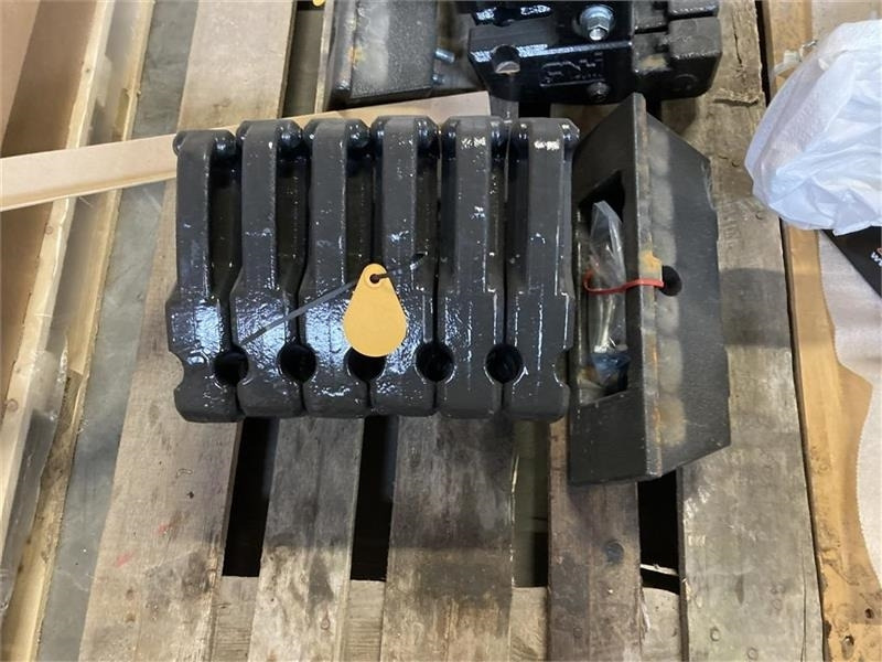 New Holland Boomer til 35-40-50-55 - ثقل موازنة: صورة 4 New Holland Boomer til 35-40-50-55 - ثقل موازنة: صورة 4