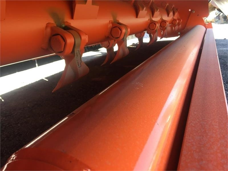 Perfect ZW-240 - جزازة عشب الحدائق: صورة 3 Perfect ZW-240 - جزازة عشب الحدائق: صورة 3