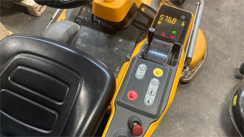 Stiga Park Pro 540IX 4WD 125 Combi Pro el. - جزازة عشب الحدائق: صورة 5 Stiga Park Pro 540IX 4WD 125 Combi Pro el. - جزازة عشب الحدائق: صورة 5