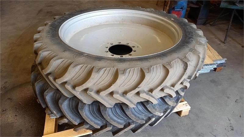 Taurus Sprøjtehjul 340/85R48 Taurus RC95. - إطارات - آلات زراعية: صورة 3 Taurus Sprøjtehjul 340/85R48 Taurus RC95. - إطارات - آلات زراعية: صورة 3