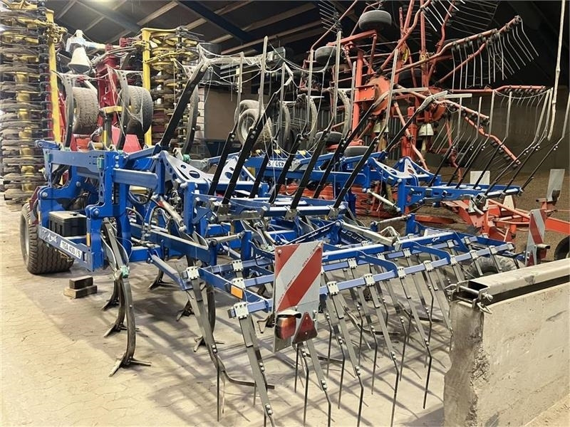 Treffler TGA 430 S - مسفلة تمهيد التربة: صورة 2 Treffler TGA 430 S - مسفلة تمهيد التربة: صورة 2