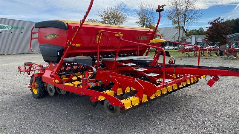 Vaderstad Rapid 400C Combi - آلة بذر الحصاد: صورة 1 Vaderstad Rapid 400C Combi - آلة بذر الحصاد: صورة 1