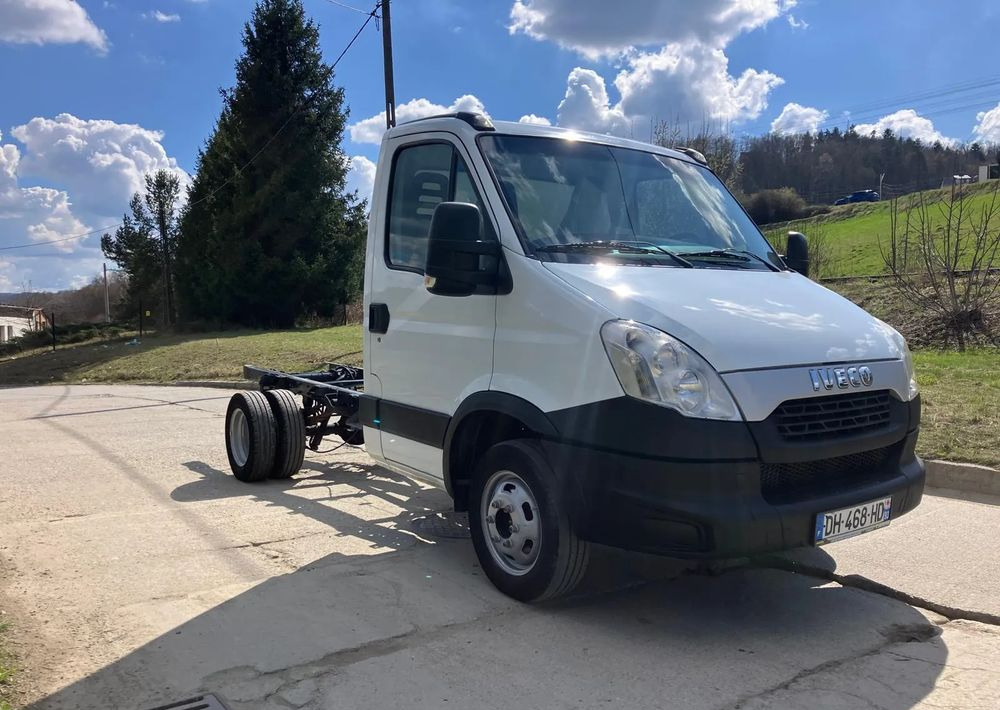 Iveco DAILY 35C13 ramo do zabudowy kiper wywrotka - شاحنة بهيكل معدني للمقصورة: صورة 1 Iveco DAILY 35C13 ramo do zabudowy kiper wywrotka - شاحنة بهيكل معدني للمقصورة: صورة 1