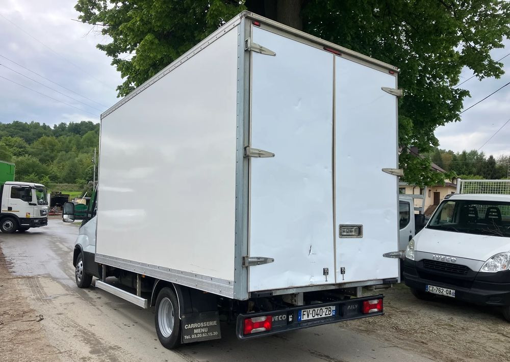 Iveco DAILY 35C16 kontener kurierka 3.0 silnik - شاحنة بصندوق مغلق: صورة 4 Iveco DAILY 35C16 kontener kurierka 3.0 silnik - شاحنة بصندوق مغلق: صورة 4