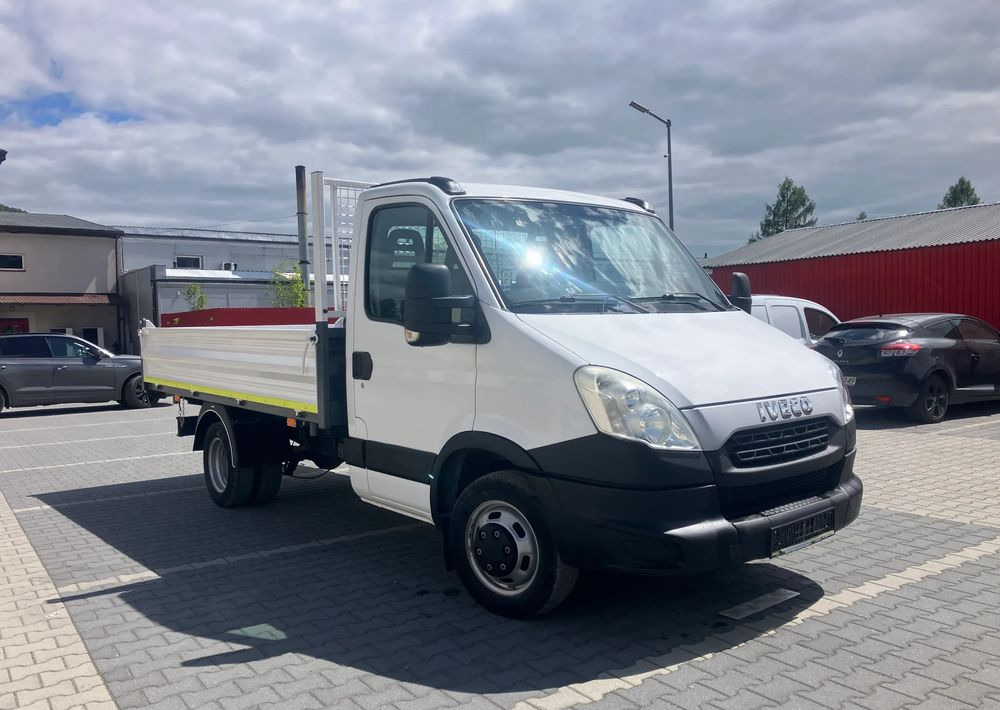 Iveco Iveco daily 35C13 wywrotka solidny kiper - قلاب صغير: صورة 4 Iveco Iveco daily 35C13 wywrotka solidny kiper - قلاب صغير: صورة 4