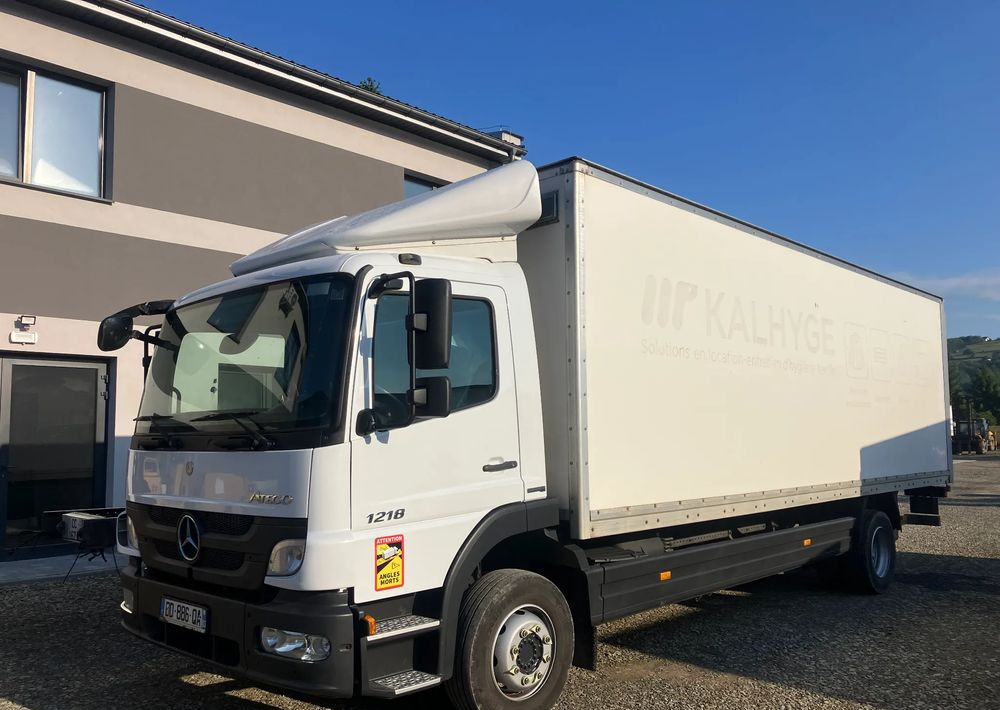 Mercedes-Benz Atego 1218 kurierka kontener - شاحنة صندوقية: صورة 2 Mercedes-Benz Atego 1218 kurierka kontener - شاحنة صندوقية: صورة 2