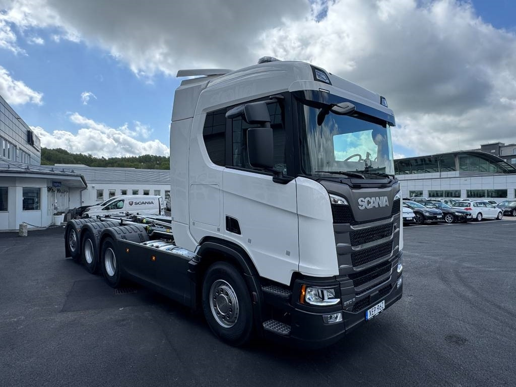 Scania R 560 8x4*4 Joab 24 Lastväxlare - شاحنة برافعة خطافية: صورة 4 Scania R 560 8x4*4 Joab 24 Lastväxlare - شاحنة برافعة خطافية: صورة 4