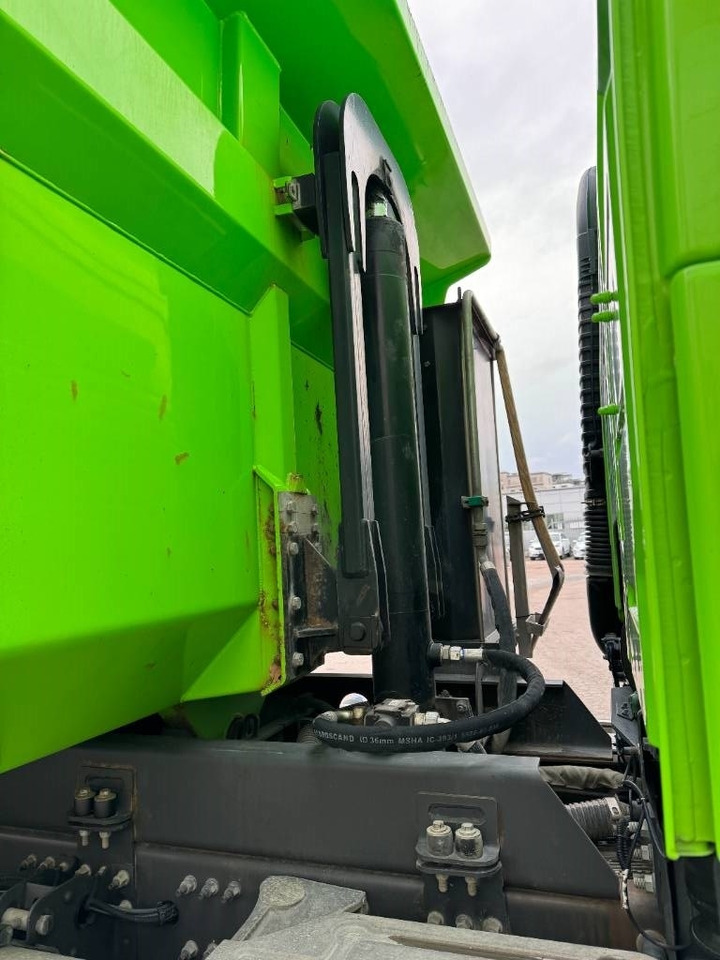 Volvo FM 8*4 - شاحنة قلاب: صورة 5 Volvo FM 8*4 - شاحنة قلاب: صورة 5