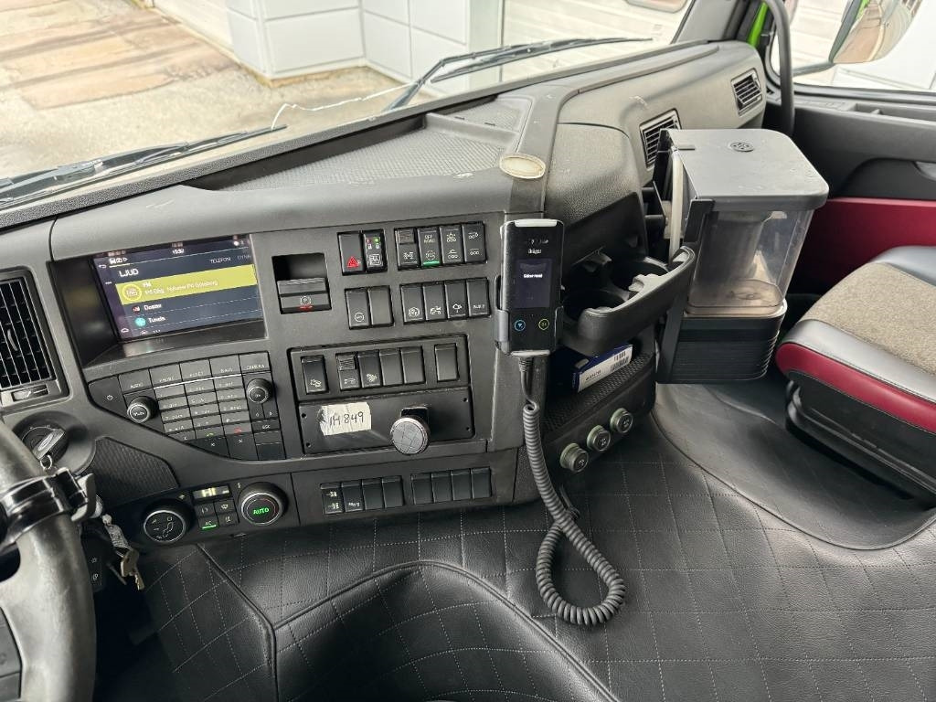 Volvo FM 8*4 - شاحنة قلاب: صورة 3 Volvo FM 8*4 - شاحنة قلاب: صورة 3