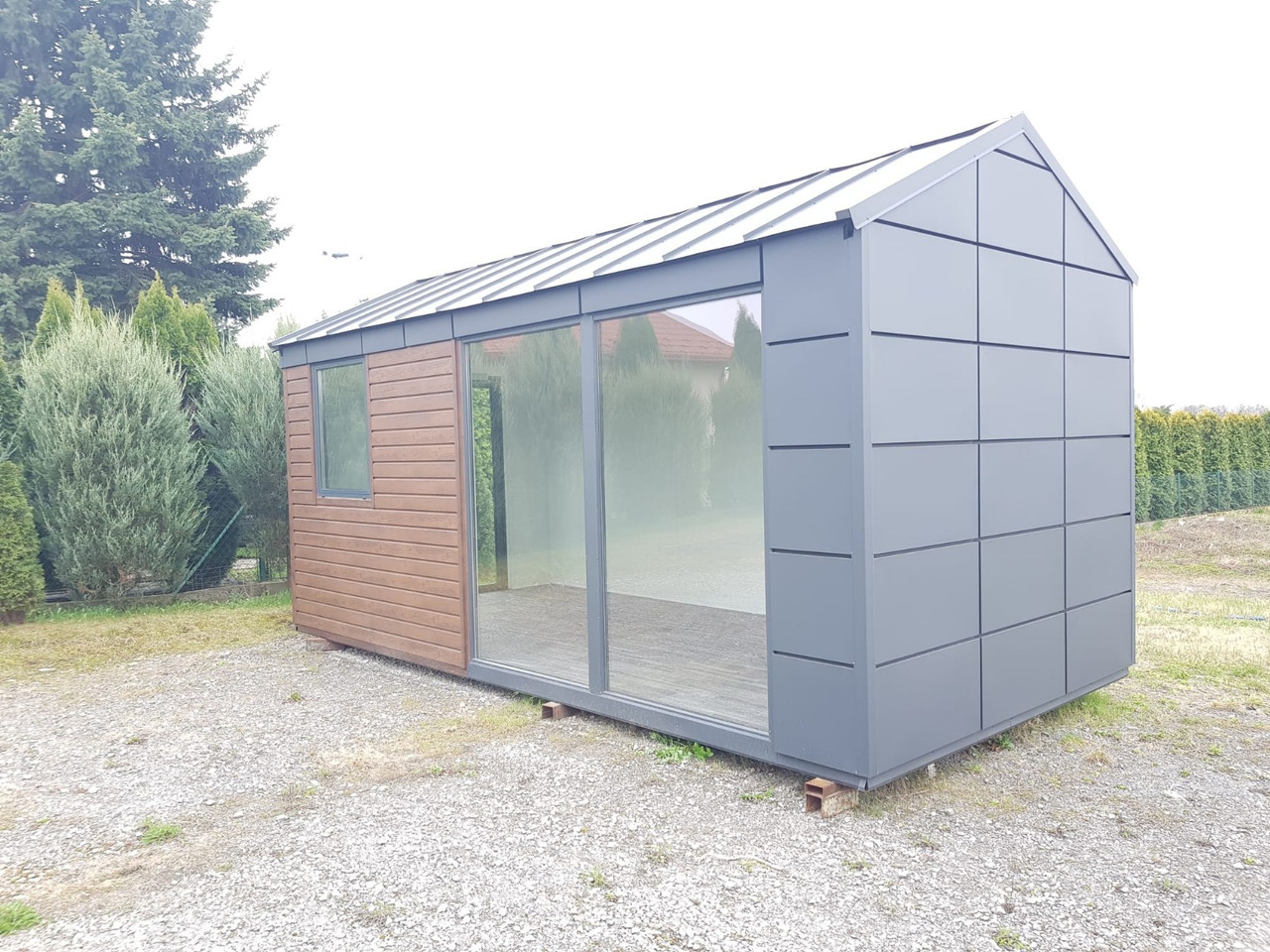 IDEX Premium Commercial Container Unit – Modern, Durable & Ready to Customize! - شاحنة حاويات: صورة 1 IDEX Premium Commercial Container Unit – Modern, Durable & Ready to Customize! - شاحنة حاويات: صورة 1