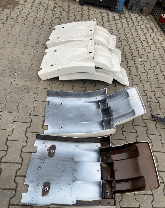 Błotnik Volvo FH 4 euro 6 nadkole chlapacz - رفرف - شاحنة: صورة 2 Błotnik Volvo FH 4 euro 6 nadkole chlapacz - رفرف - شاحنة: صورة 2