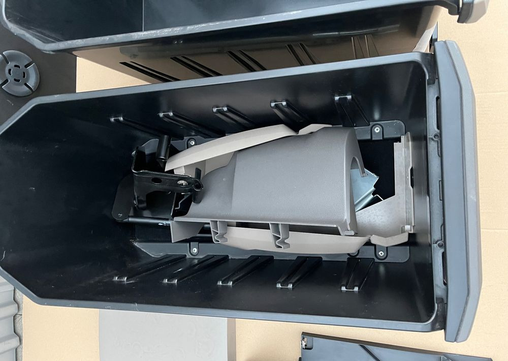 Elementy wyposażenia wnętrza DAF XG+ schowek szuflada box - الكابينة والداخلية - شاحنة: صورة 3 Elementy wyposażenia wnętrza DAF XG+ schowek szuflada box - الكابينة والداخلية - شاحنة: صورة 3