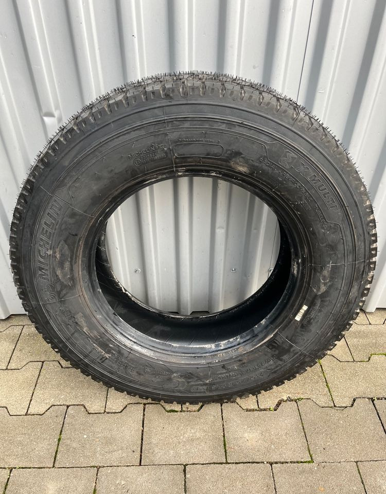 NOWA Opona Michelin X Multi 215/75R 17.5” - إطارات - شاحنة: صورة 1 NOWA Opona Michelin X Multi 215/75R 17.5” - إطارات - شاحنة: صورة 1