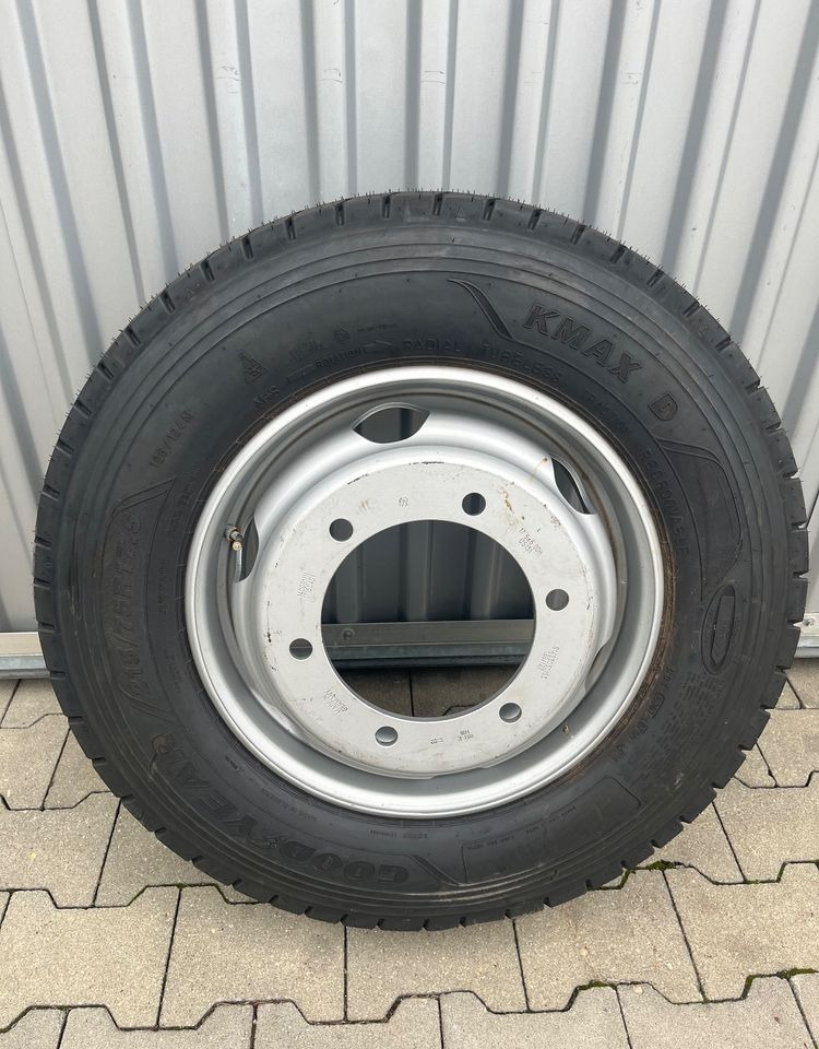 NOWE koło opona Goodyear KMAX D 215/75R 17.5 - الإطارات والجنوط - شاحنة: صورة 1 NOWE koło opona Goodyear KMAX D 215/75R 17.5 - الإطارات والجنوط - شاحنة: صورة 1