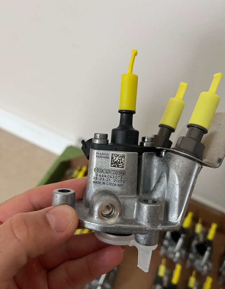 NOWY moduł dozujący Adblue Bosch 0444043073 wtrysk mocznika - خزان سائل AdBlue - آلات زراعية: صورة 2 NOWY moduł dozujący Adblue Bosch 0444043073 wtrysk mocznika - خزان سائل AdBlue - آلات زراعية: صورة 2