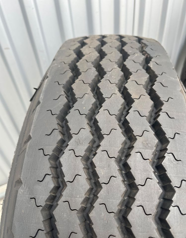 Opony Michelin X 10 R 17.5 jak NOWE - إطارات - شاحنة: صورة 4 Opony Michelin X 10 R 17.5 jak NOWE - إطارات - شاحنة: صورة 4