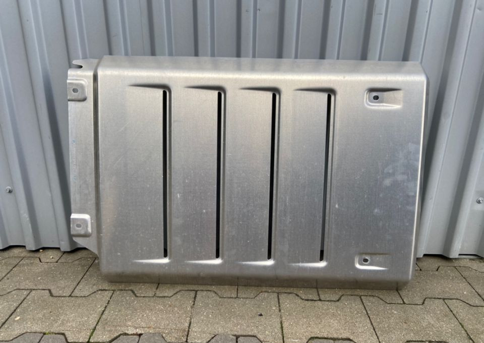 Osłona katalizatora Mercedes Actros MP5 obudowa - محول حفاز - حافلة: صورة 1 Osłona katalizatora Mercedes Actros MP5 obudowa - محول حفاز - حافلة: صورة 1