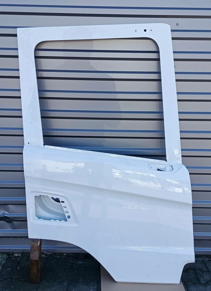 SCANIA P NGT DRZWI PRAWE - باب و قطع الغيار - شاحنة: صورة 1 SCANIA P NGT DRZWI PRAWE - باب و قطع الغيار - شاحنة: صورة 1