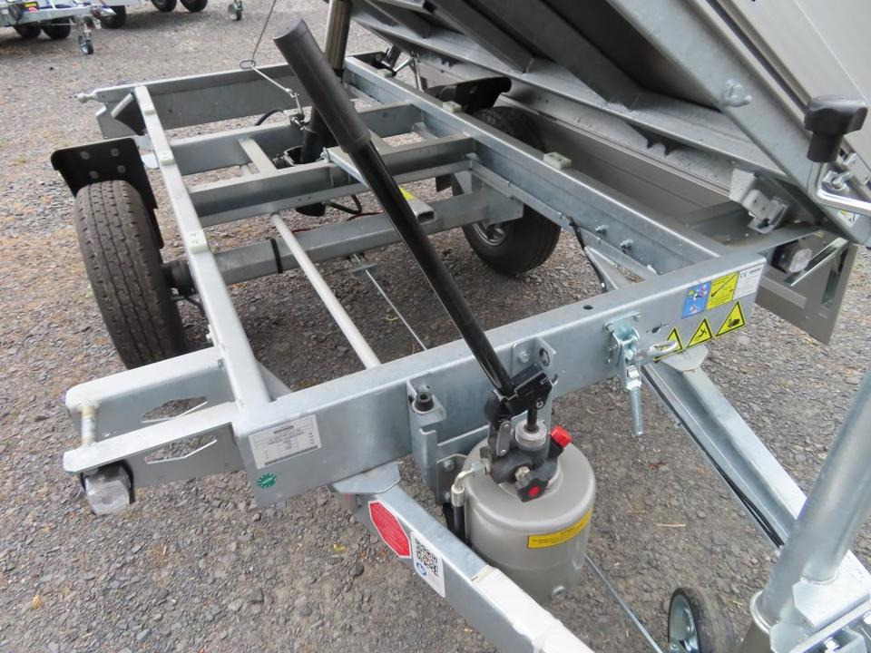 Böckmann Dreiseitenkipper DK-AL 2516/18 Kipper PKW-Anhänger - مقطورة قلابة: صورة 5 Böckmann Dreiseitenkipper DK-AL 2516/18 Kipper PKW-Anhänger - مقطورة قلابة: صورة 5