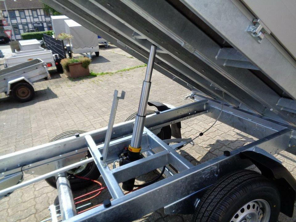 مقطورة قلابة Böckmann PKW-Anhänger, Dreiseitenkipper, 2,7 to: صورة 12 مقطورة قلابة Böckmann PKW-Anhänger, Dreiseitenkipper, 2,7 to: صورة 12