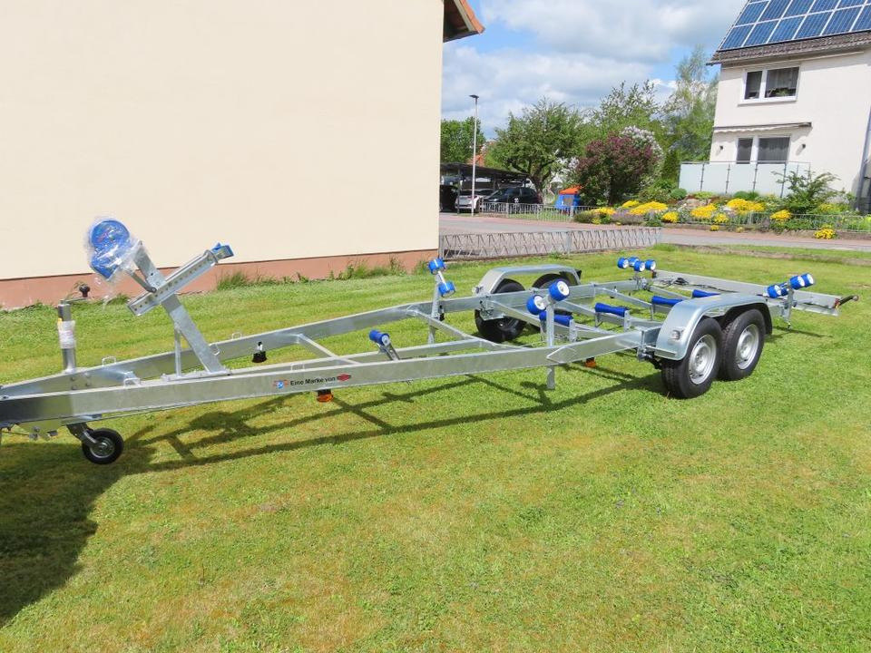 Böckmann - TPV PKW Anhänger Bootstrailer 2,7 to. Bootsanhänger - مقطورة القارب: صورة 3 Böckmann - TPV PKW Anhänger Bootstrailer 2,7 to. Bootsanhänger - مقطورة القارب: صورة 3