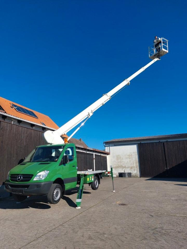 Mercedes Wumag Arbeitsbühne Hubsteiger Hebebühne 3,5t 22m - منصة محمولة مثبتة على الشاحنة: صورة 2 Mercedes Wumag Arbeitsbühne Hubsteiger Hebebühne 3,5t 22m - منصة محمولة مثبتة على الشاحنة: صورة 2
