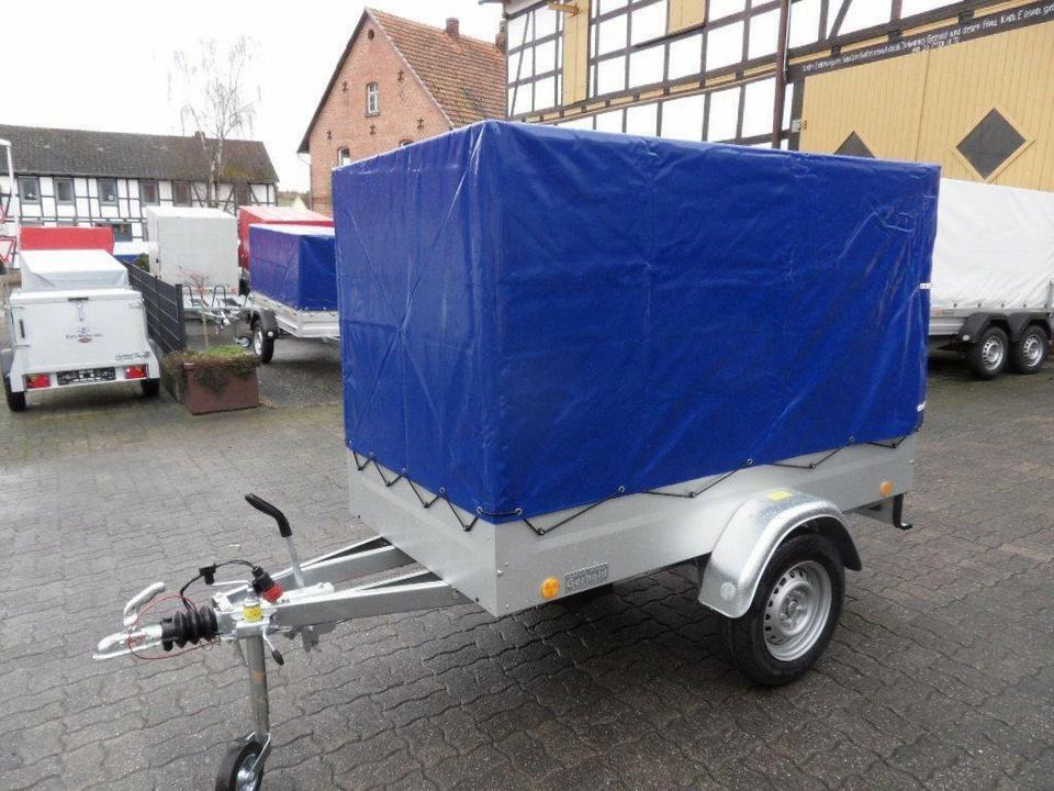 Pkw Anhänger, 1000 kg - Plane und Spriegel, 100 km/h - مقطورة عربة: صورة 1 Pkw Anhänger, 1000 kg - Plane und Spriegel, 100 km/h - مقطورة عربة: صورة 1