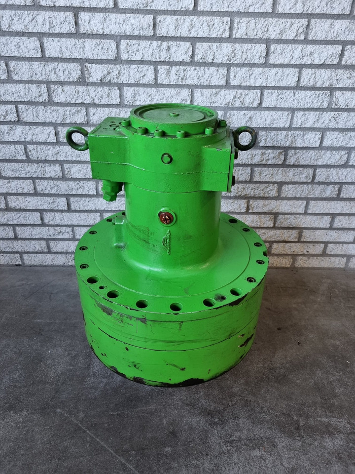 Sennebogen 850 C series Linde swing gear l - محرك سوينغ - آلات الإنشاء: صورة 1 Sennebogen 850 C series Linde swing gear l - محرك سوينغ - آلات الإنشاء: صورة 1