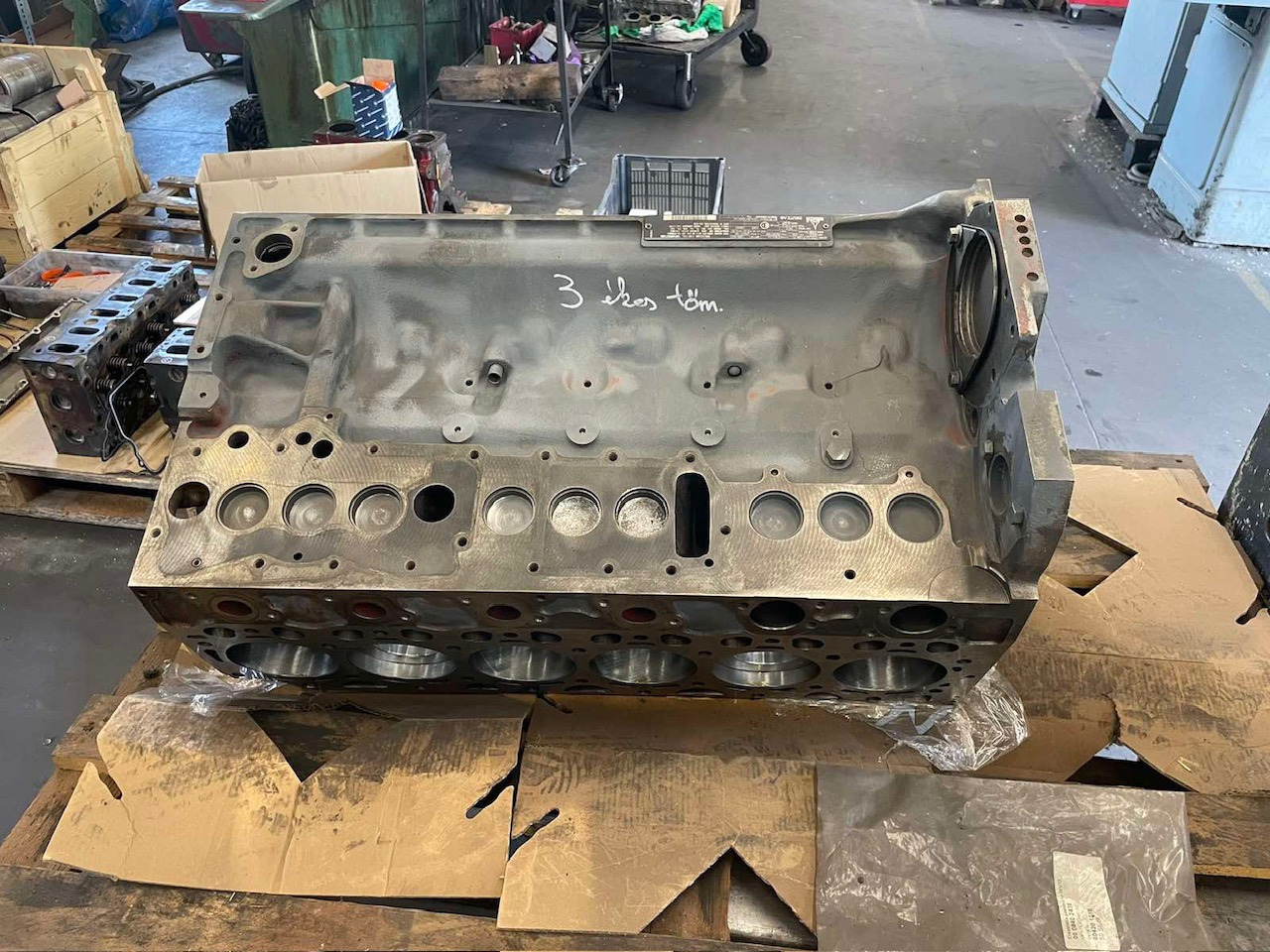 Deutz TCD 2012 L06 2V remanufactured short engine - محرك - معدات صناعية: صورة 1 Deutz TCD 2012 L06 2V remanufactured short engine - محرك - معدات صناعية: صورة 1