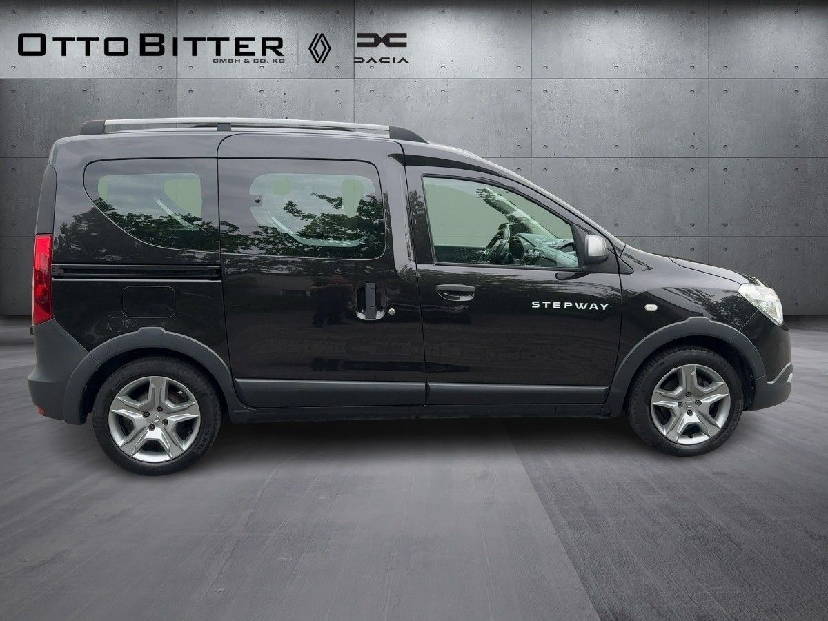 Dacia Dokker Stepway TCe130 ANHÄNGERKUPPLUNG/WINTERR - ميكروباص: صورة 5 Dacia Dokker Stepway TCe130 ANHÄNGERKUPPLUNG/WINTERR - ميكروباص: صورة 5