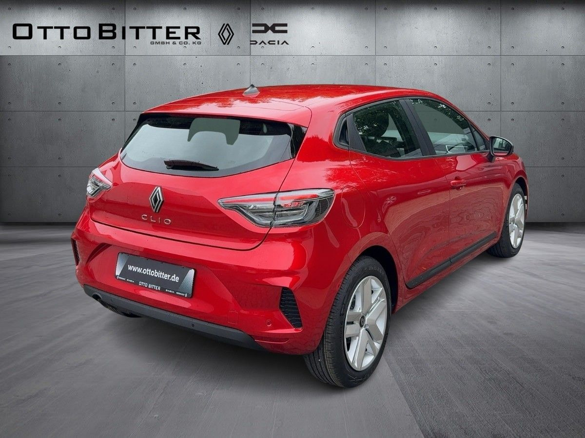 Renault Clio Evolution ECO-G 100 FLÜSSIGGAS (Benzin+LPG) - سيدان: صورة 4 Renault Clio Evolution ECO-G 100 FLÜSSIGGAS (Benzin+LPG) - سيدان: صورة 4