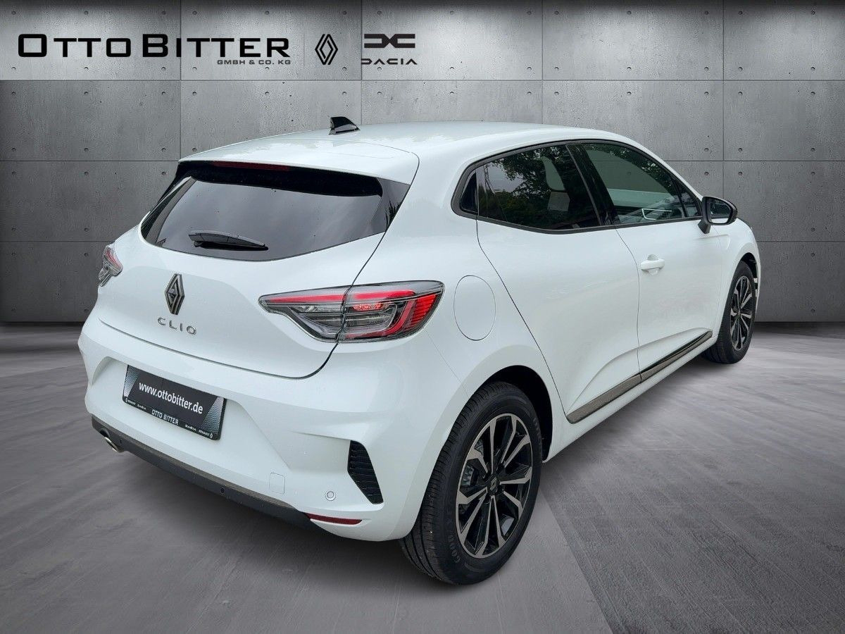 Renault Clio Techno TCe90 PAKET-NAVI+WINTER (SITZH/NAVI) - سيدان: صورة 4 Renault Clio Techno TCe90 PAKET-NAVI+WINTER (SITZH/NAVI) - سيدان: صورة 4
