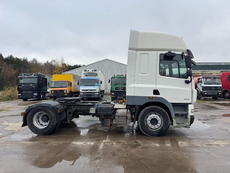DAF 85 CF 460 Space Cab (MANUAL GEARBOX / BOITE MANUELLE) - رأس تريلا: صورة 4 DAF 85 CF 460 Space Cab (MANUAL GEARBOX / BOITE MANUELLE) - رأس تريلا: صورة 4