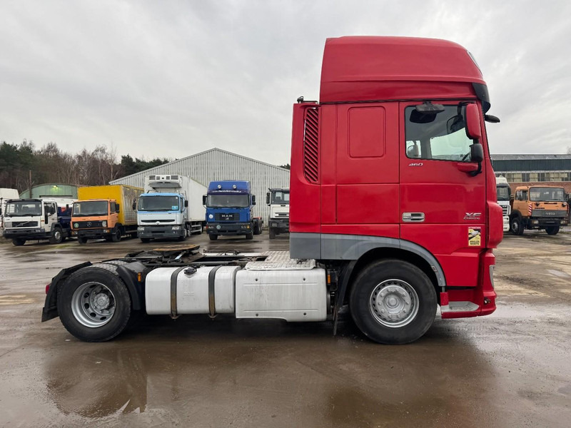 DAF XF 460 Super Space Cab (MANUAL GEARBOX / BOITE MANUELLE / 848.000 km !!!) - رأس تريلا: صورة 4 DAF XF 460 Super Space Cab (MANUAL GEARBOX / BOITE MANUELLE / 848.000 km !!!) - رأس تريلا: صورة 4
