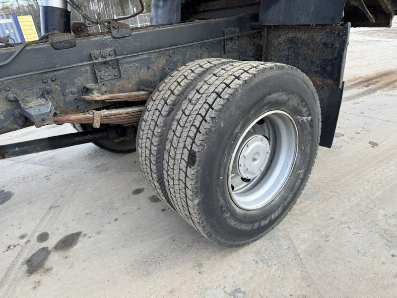 شاحنة قلاب Iveco Magirus 180-23 (GRAND PONT / 4X4 / LAMES / POMPE MANUELLE): صورة 10