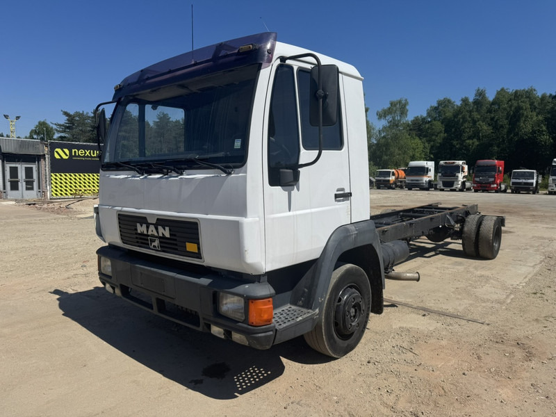 MAN 12.224 (MANUAL GEARBOX / EURO 2 / BELGIAN TRUCK IN GOOD CONDITION !!!) - شاحنة بهيكل معدني للمقصورة: صورة 2 MAN 12.224 (MANUAL GEARBOX / EURO 2 / BELGIAN TRUCK IN GOOD CONDITION !!!) - شاحنة بهيكل معدني للمقصورة: صورة 2