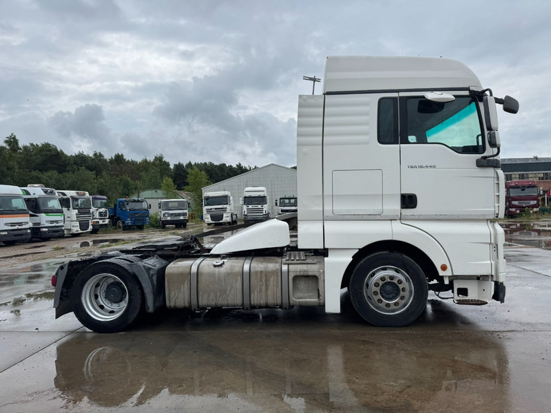 MAN TGA 18.440 (MANUAL GEARBOX / BOITE MANUELLE) - مقطورة السحب: صورة 4 MAN TGA 18.440 (MANUAL GEARBOX / BOITE MANUELLE) - مقطورة السحب: صورة 4
