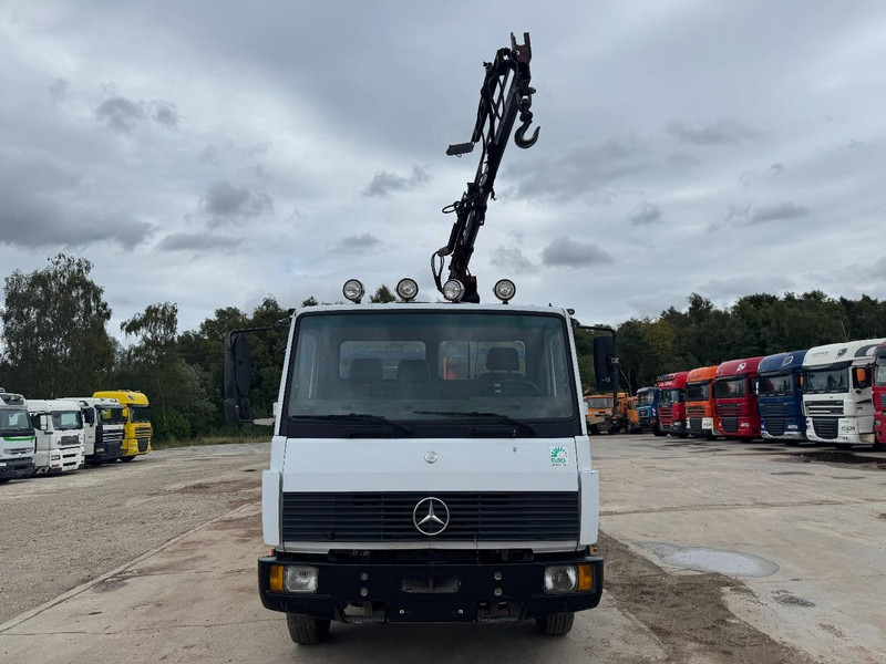Mercedes-Benz SK 917 (STEEL SUSPENSION / PARLFINGER CRANE / AUXILIARY / 6 CYLINDER WITH MANUAL PUMP) - شاحنة قلاب, شاحنة كرين: صورة 2 Mercedes-Benz SK 917 (STEEL SUSPENSION / PARLFINGER CRANE / AUXILIARY / 6 CYLINDER WITH MANUAL PUMP) - شاحنة قلاب, شاحنة كرين: صورة 2