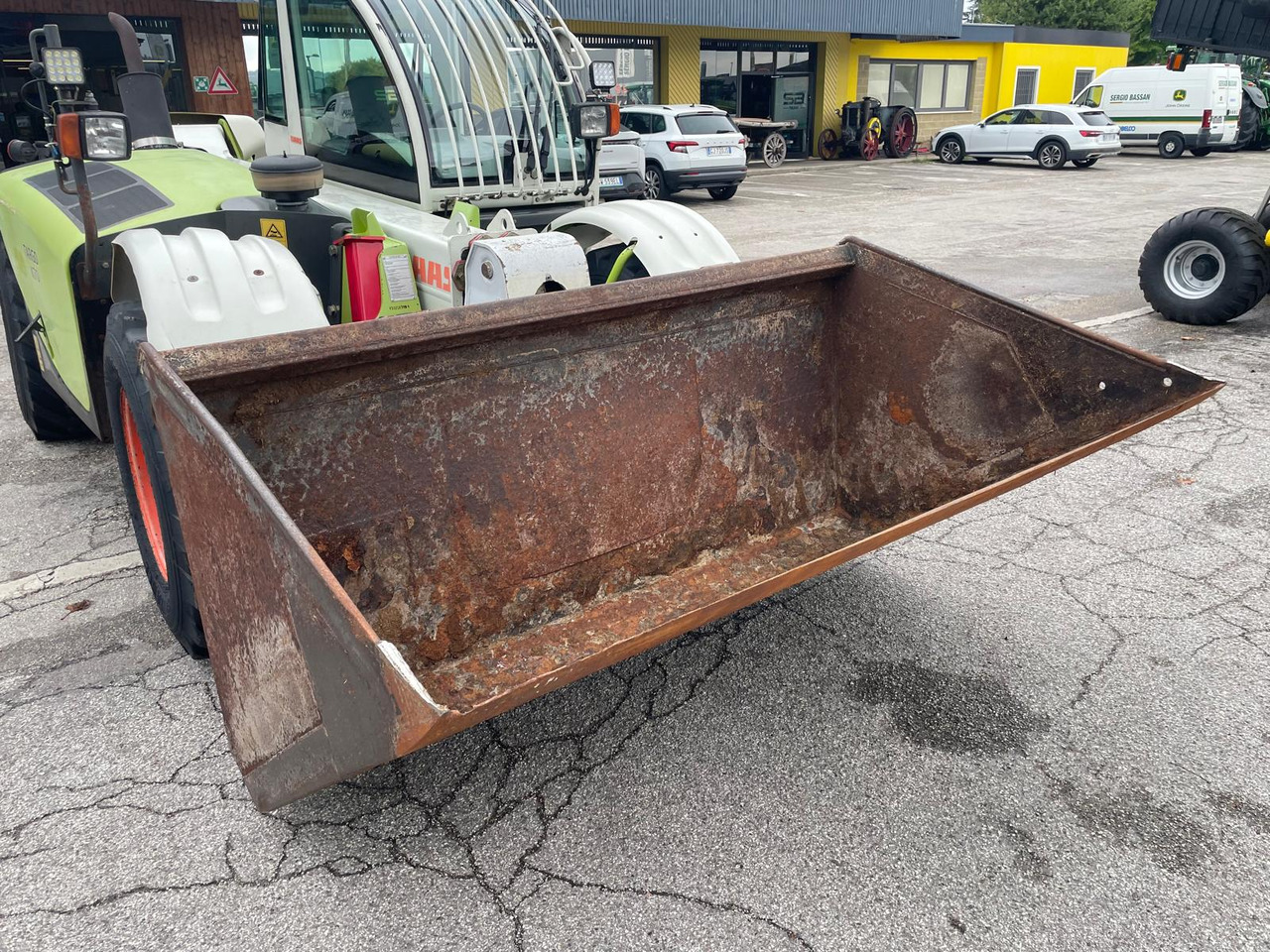 CLAAS TELESCOPICO TARGO K 70 - آلة رفع ونقل تلسكوبية: صورة 4 CLAAS TELESCOPICO TARGO K 70 - آلة رفع ونقل تلسكوبية: صورة 4