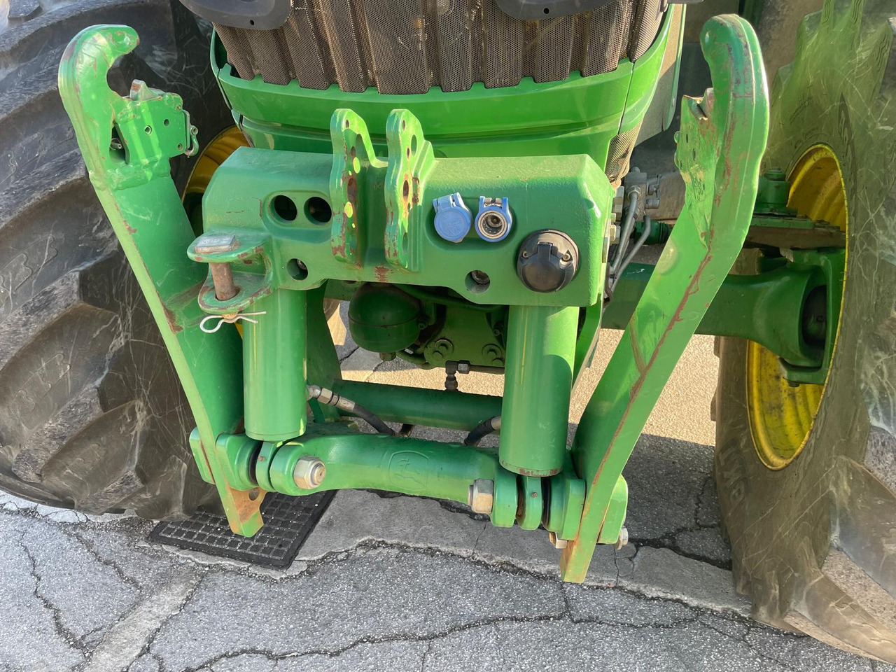 JOHN DEERE 6170 R - جرار: صورة 4 JOHN DEERE 6170 R - جرار: صورة 4