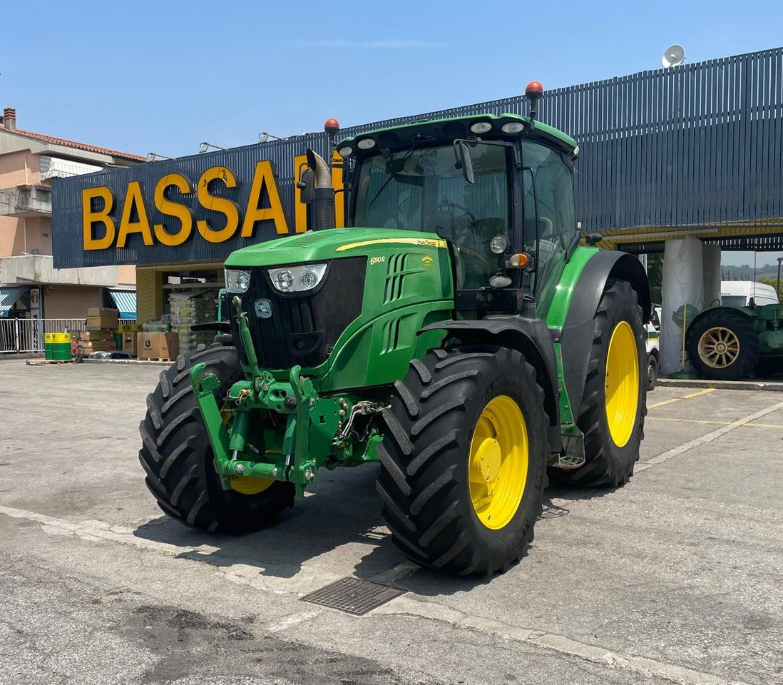 JOHN DEERE 6190 R - جرار: صورة 1 JOHN DEERE 6190 R - جرار: صورة 1