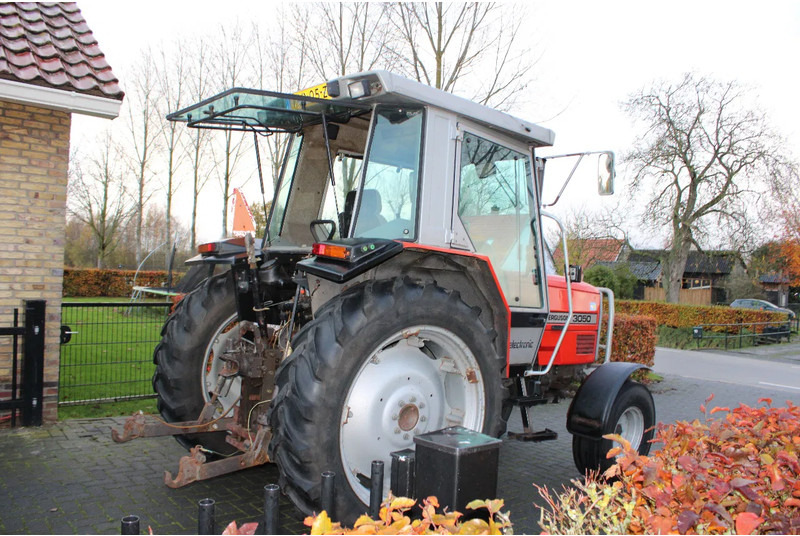 Massey Ferguson 3050 - جرار: صورة 3 Massey Ferguson 3050 - جرار: صورة 3