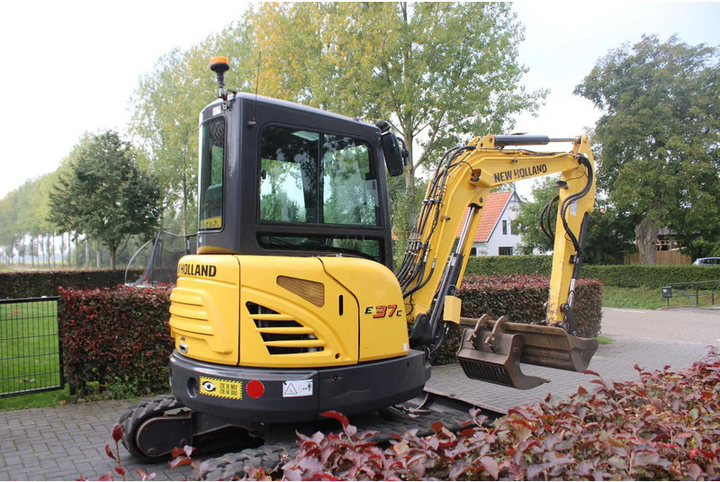 New Holland E37C - رافعة عنكبوتية: صورة 3 New Holland E37C - رافعة عنكبوتية: صورة 3