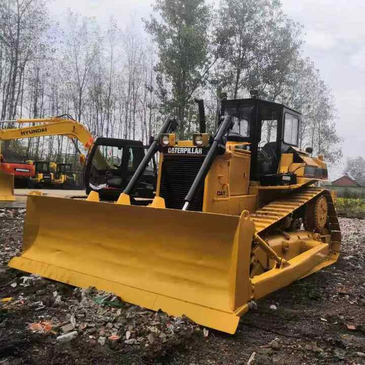 CAT High Quality Used Machinery , Original D6h Cat Bulldozer , Winch Attached Cat Bulldozer - بلدوزر: صورة 1 CAT High Quality Used Machinery , Original D6h Cat Bulldozer , Winch Attached Cat Bulldozer - بلدوزر: صورة 1