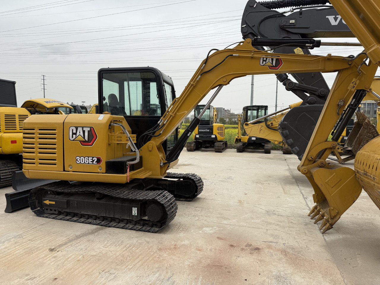 CATERPILLAR 306e - حفار صغير: صورة 1 CATERPILLAR 306e - حفار صغير: صورة 1
