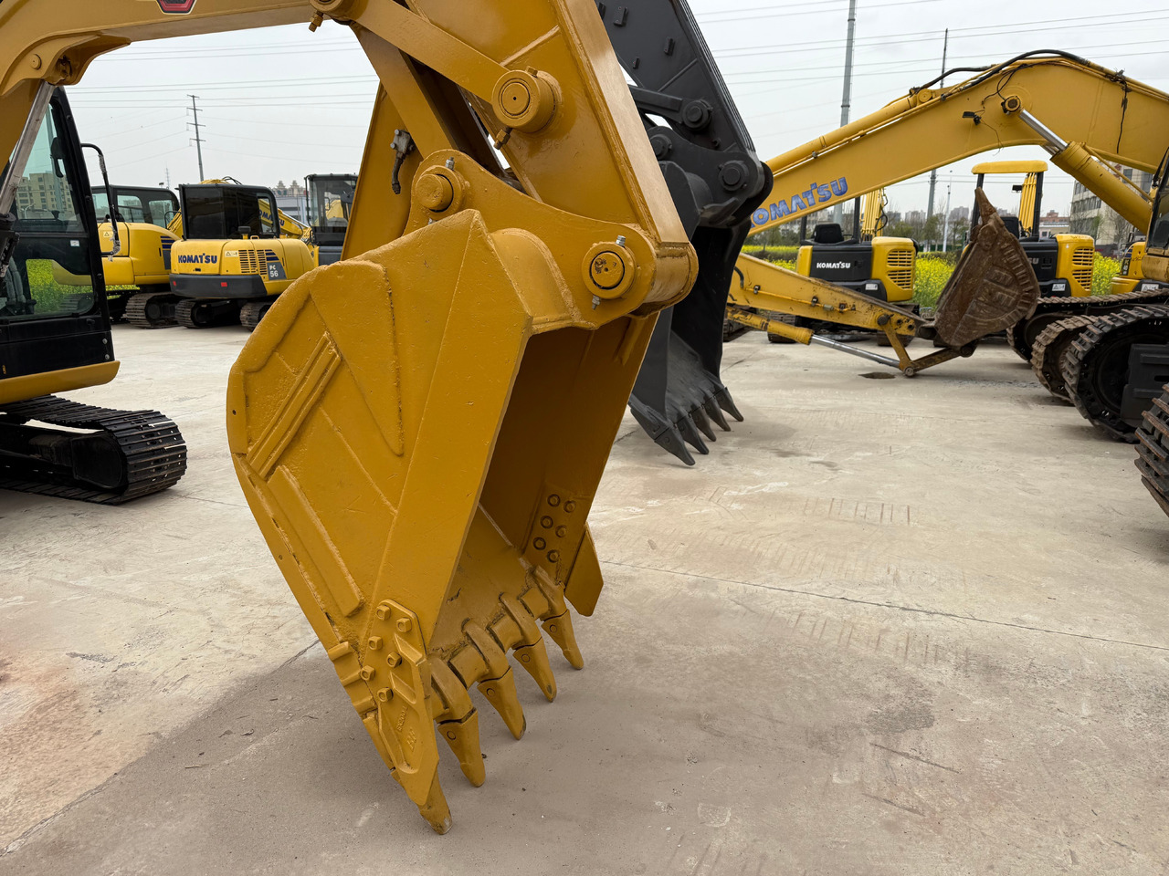 CATERPILLAR 320B - حفار زاحف: صورة 4 CATERPILLAR 320B - حفار زاحف: صورة 4